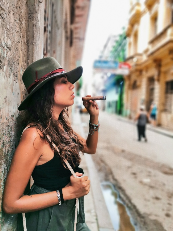 Mariel de Viaje sombrero errores al viajar a cuba