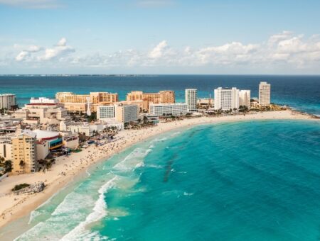 5 playas en Cancún para ir con tus amigos