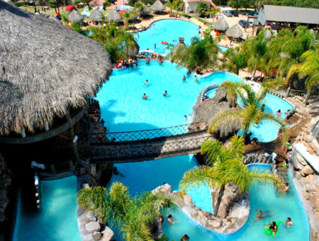 BALNEARIO CON GÉISER EN HIDALGO