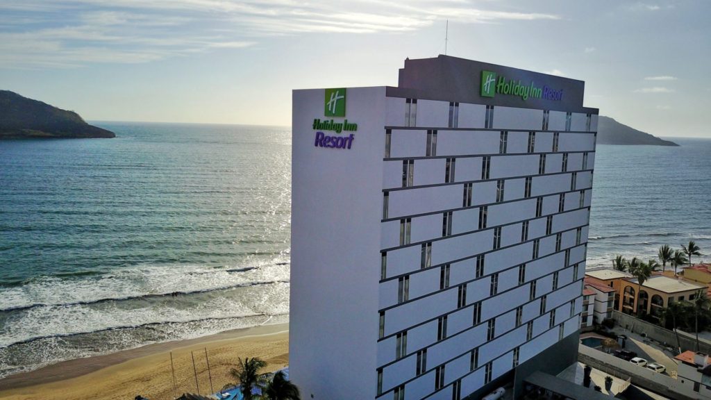 ESTE HOTEL DE MAZATLÁN ESTÁ ENFRENTE DE UNA INCREÍBLE ISLA! — Mariel de Viaje