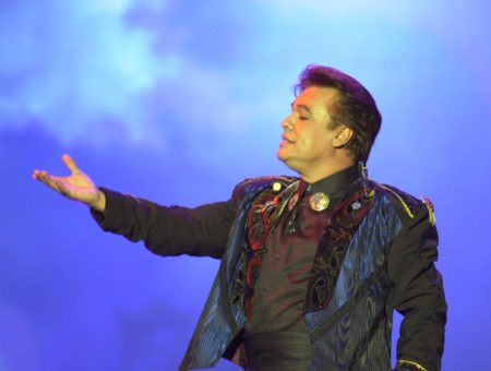 TOUR PARA RECORDAR A JUAN GABRIEL