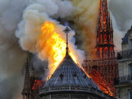 ¿Cuál es el legado que corre peligro tras el incendio de Notre Dame?