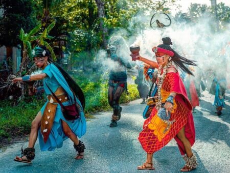 Conecta con la luna en la Caminata a Ixchel en Cozumel